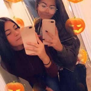 Meet your Posher, Romina